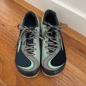 Altra Women’s Intuition 3.5 Running Shoe Size 6.5